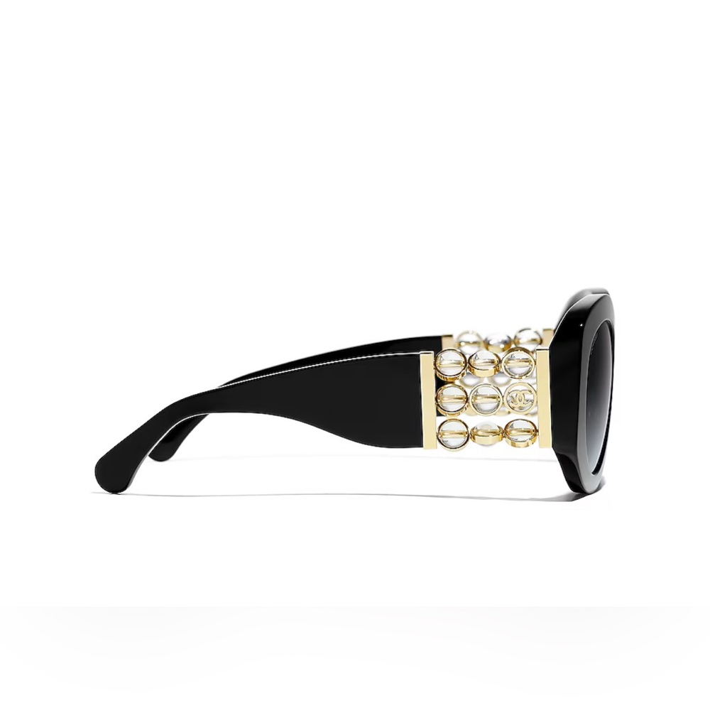 CHANEL 
Oval Sunglasses CH5543A
Full Inclusion - Picture 3 of 12